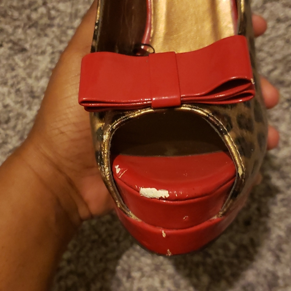Heels - Picture 5 of 7